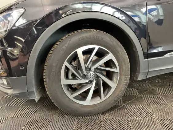 VOLKSWAGEN TIGUAN II - voiture d'occasion - Photo 23