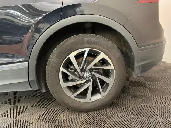 VOLKSWAGEN TIGUAN II - voiture d'occasion - Photo 24