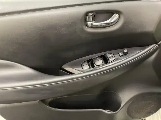 NISSAN LEAF II - voiture d'occasion - Photo 19