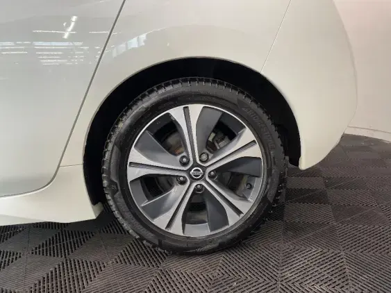 NISSAN LEAF II - voiture d'occasion - Photo 24