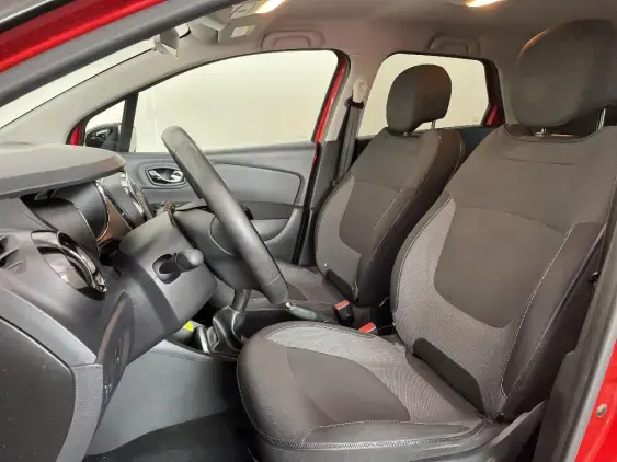 RENAULT CAPTUR - voiture d'occasion - Photo 18