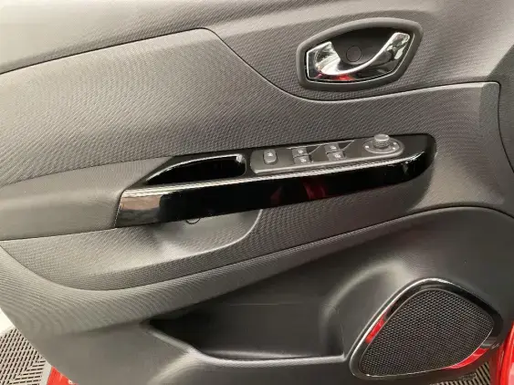 RENAULT CAPTUR - voiture d'occasion - Photo 19