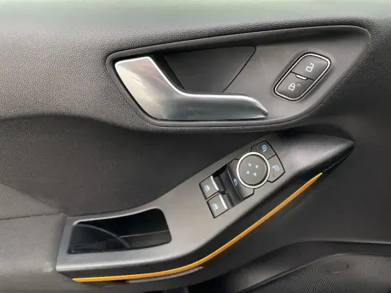 FORD FIESTA VII - voiture d'occasion - Photo 17