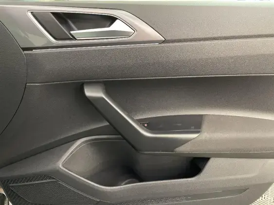 VOLKSWAGEN POLO VI - voiture d'occasion - Photo 20