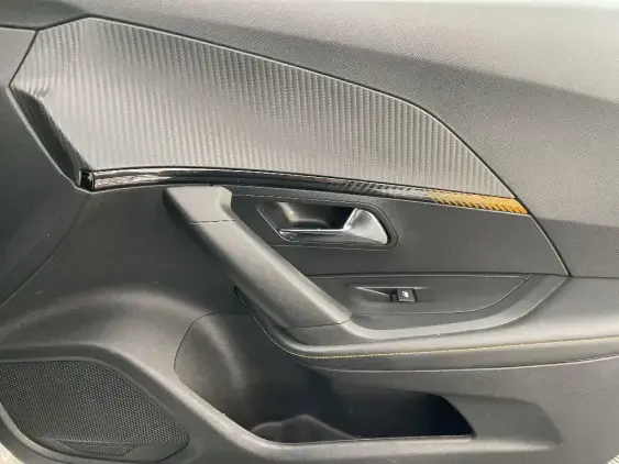 PEUGEOT 2008 II - voiture d'occasion - Photo 20