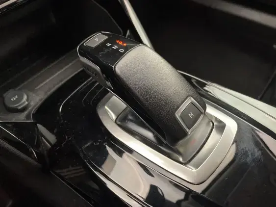 PEUGEOT 2008 II - voiture d'occasion - Photo 21