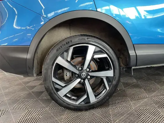 NISSAN QASHQAI II - voiture d'occasion - Photo 25