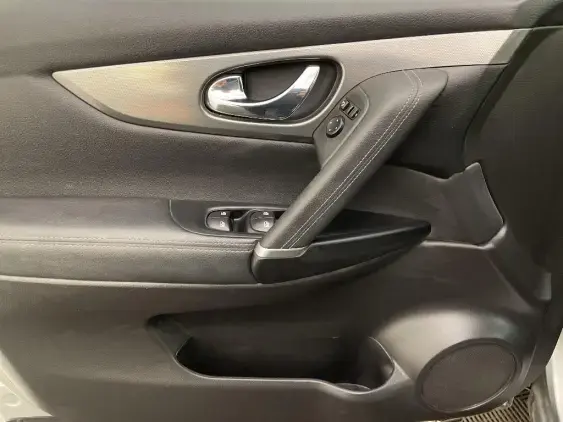 NISSAN QASHQAI II - voiture d'occasion - Photo 19