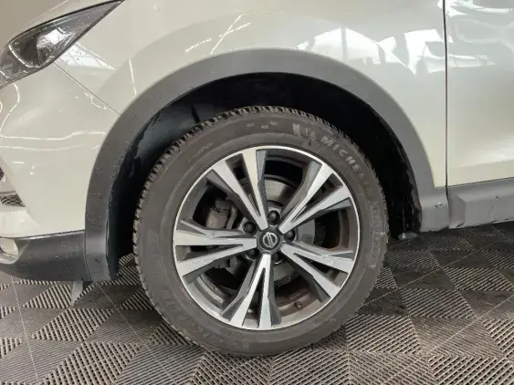 NISSAN QASHQAI II - voiture d'occasion - Photo 23