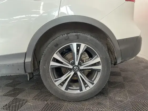 NISSAN QASHQAI II - voiture d'occasion - Photo 24