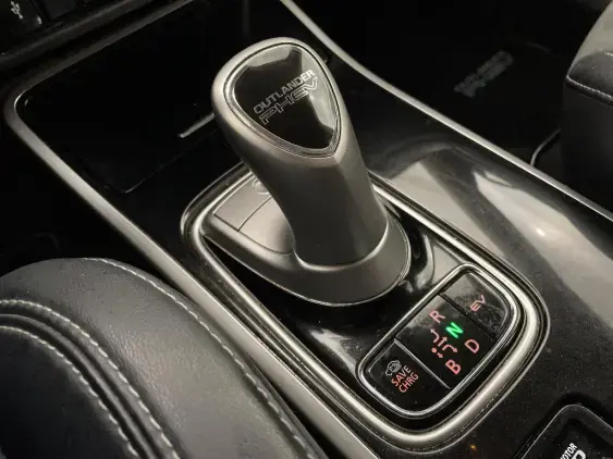 MITSUBISHI OUTLANDER III - voiture d'occasion - Photo 21