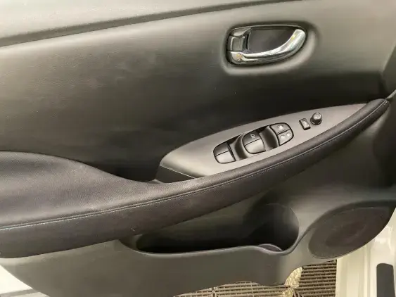 NISSAN LEAF II - voiture d'occasion - Photo 19
