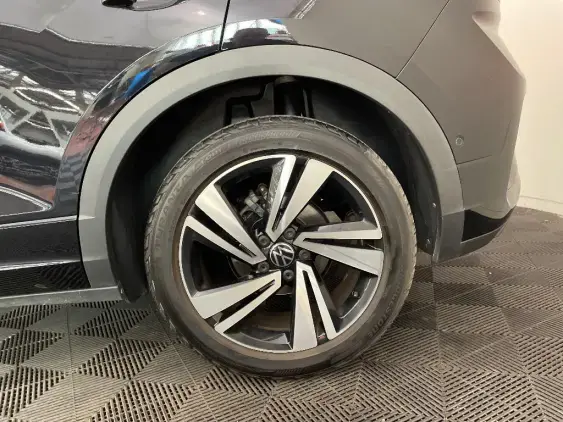 VOLKSWAGEN T-ROC - voiture d'occasion - Photo 24