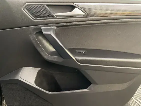 VOLKSWAGEN TIGUAN ALLSPACE - voiture d'occasion - Photo 20