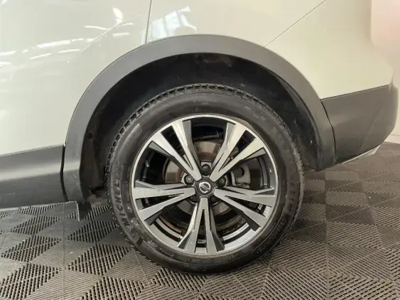 NISSAN QASHQAI II - voiture d'occasion - Photo 24