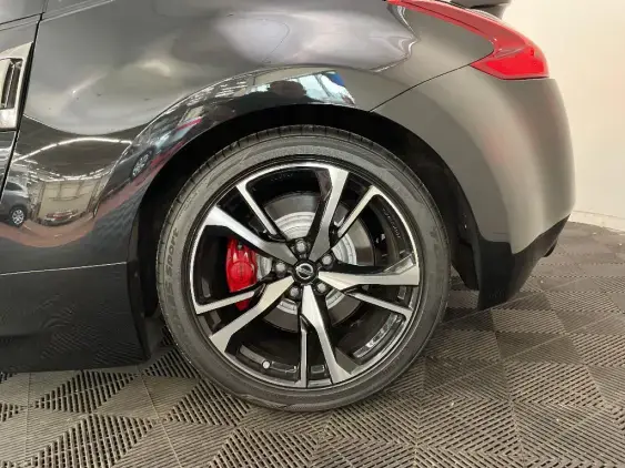 NISSAN 370Z - voiture d'occasion - Photo 24