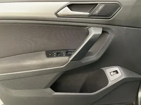 VOLKSWAGEN TIGUAN II - voiture d'occasion - Photo 19