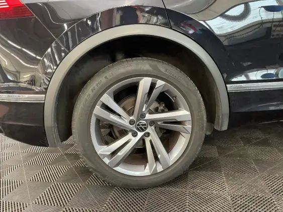 VOLKSWAGEN TIGUAN II - voiture d'occasion - Photo 25