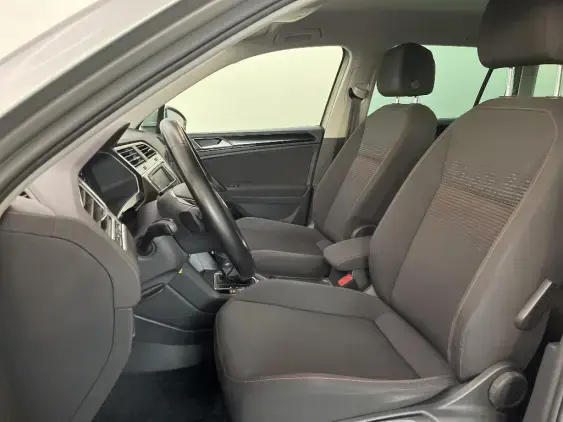 VOLKSWAGEN TIGUAN II - voiture d'occasion - Photo 18