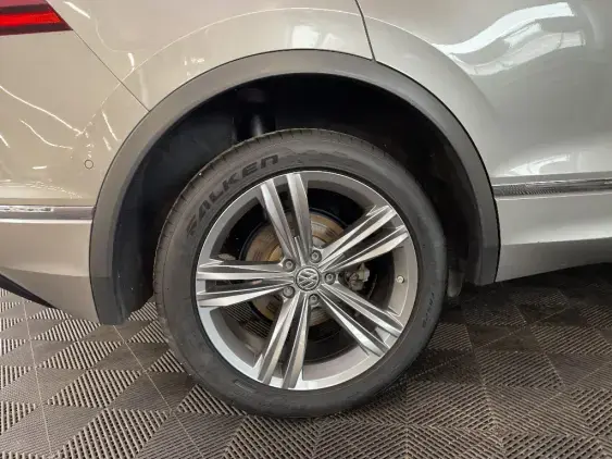 VOLKSWAGEN TIGUAN II - voiture d'occasion - Photo 25