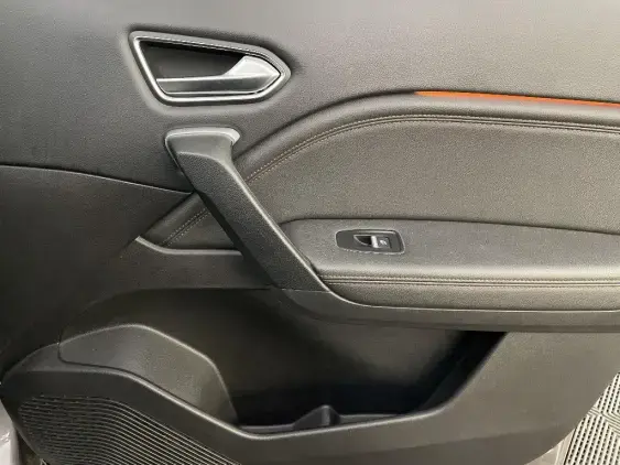 RENAULT CAPTUR II - voiture d'occasion - Photo 20
