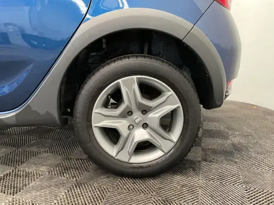 DACIA SANDERO II - voiture d'occasion - Photo 24