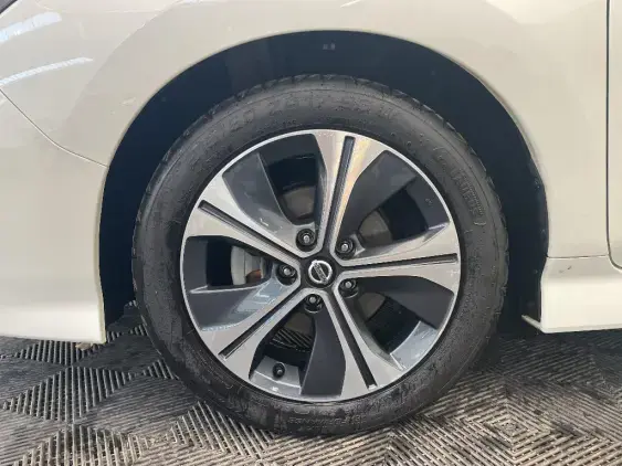 NISSAN LEAF II - voiture d'occasion - Photo 23