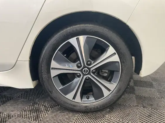 NISSAN LEAF II - voiture d'occasion - Photo 24