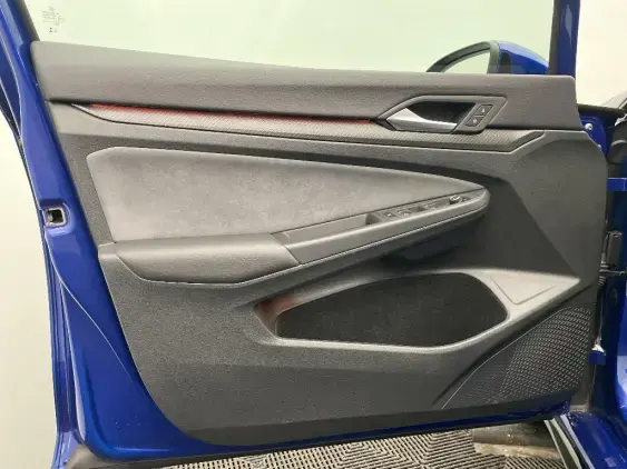 VOLKSWAGEN GOLF VIII - voiture d'occasion - Photo 19