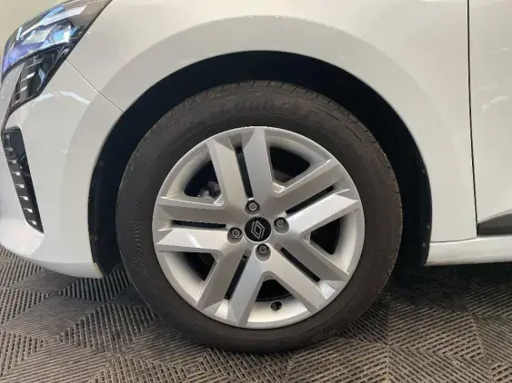 RENAULT CLIO V - voiture d'occasion - Photo 23