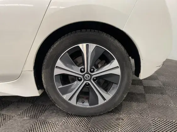 NISSAN LEAF II - voiture d'occasion - Photo 24