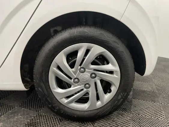 HYUNDAI i10 III - voiture d'occasion - Photo 24