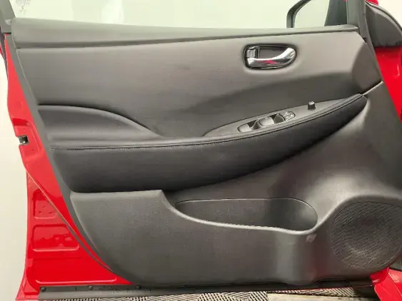 NISSAN LEAF II - voiture d'occasion - Photo 19