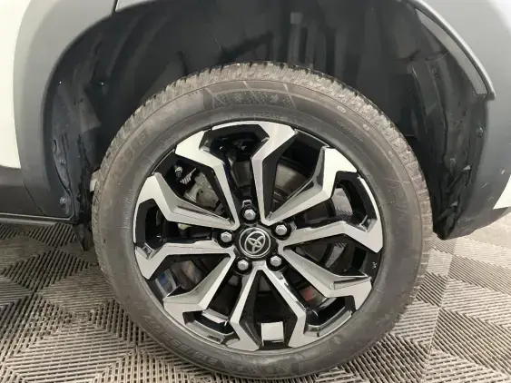 TOYOTA YARIS CROSS I - voiture d'occasion - Photo 24