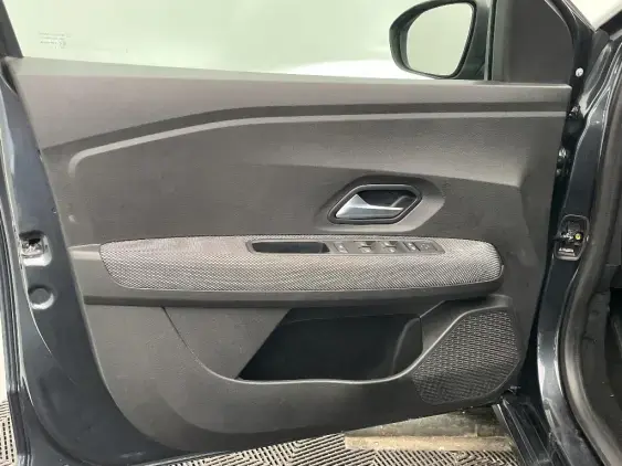 DACIA SANDERO III - voiture d'occasion - Photo 19