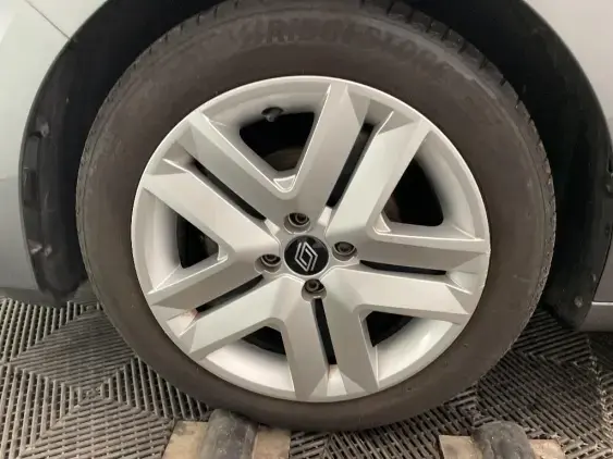 RENAULT CLIO V - voiture d'occasion - Photo 23