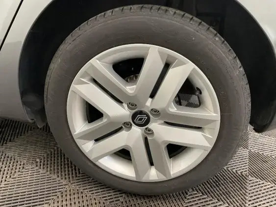 RENAULT CLIO V - voiture d'occasion - Photo 24