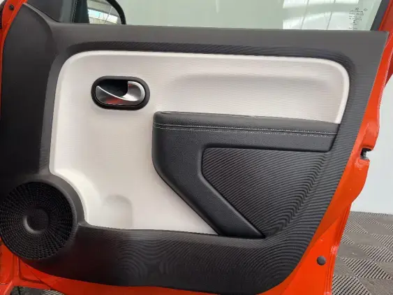 RENAULT TWINGO ELECTRIQUE III - voiture d'occasion - Photo 20
