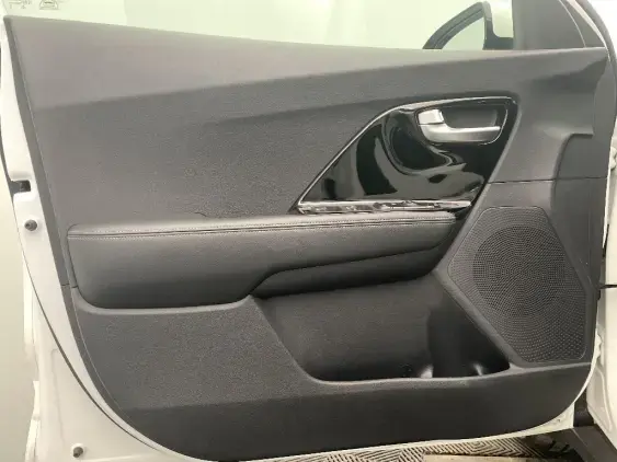 KIA NIRO - voiture d'occasion - Photo 19