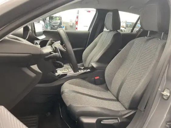 PEUGEOT 208 II - voiture d'occasion - Photo 18