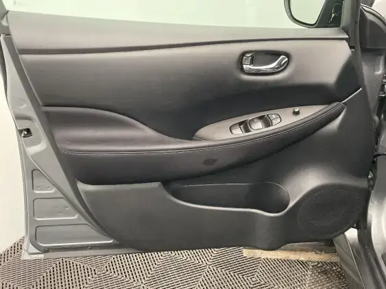 NISSAN LEAF II - voiture d'occasion - Photo 19