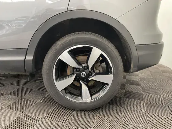 NISSAN QASHQAI II - voiture d'occasion - Photo 24