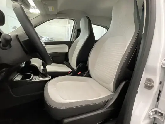 RENAULT TWINGO III - voiture d'occasion - Photo 18