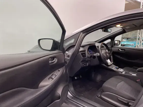 NISSAN LEAF II - voiture d'occasion - Photo 19