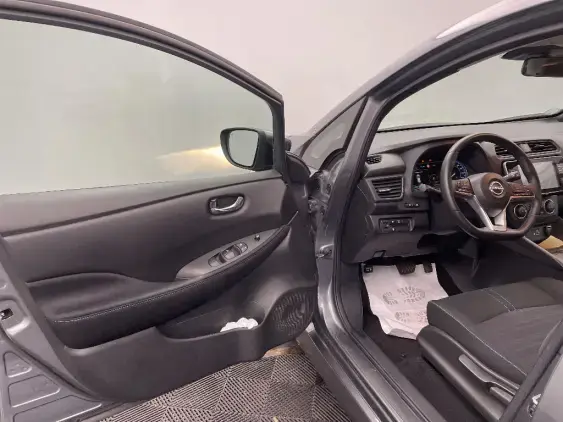 NISSAN LEAF II - voiture d'occasion - Photo 19