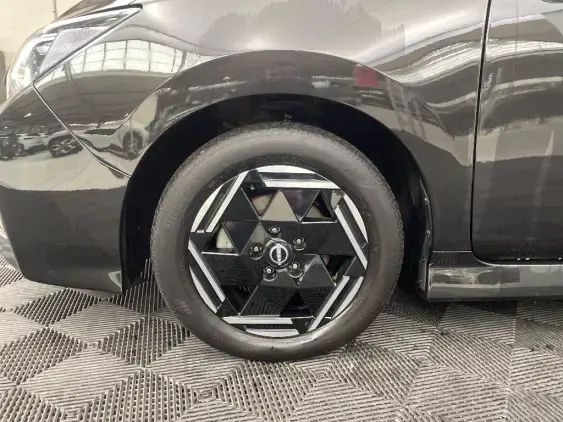 NISSAN LEAF II - voiture d'occasion - Photo 22