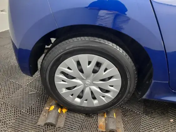 TOYOTA YARIS IV - voiture d'occasion - Photo 25