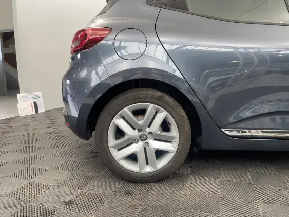 RENAULT CLIO V - voiture d'occasion - Photo 25