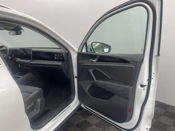 VOLKSWAGEN TIGUAN III - voiture d'occasion - Photo 19