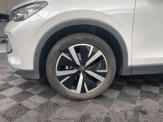 VOLKSWAGEN TIGUAN III - voiture d'occasion - Photo 22